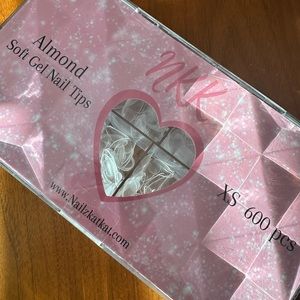 Gel X Nails - XS Round (Sculpted) - Soft Gel